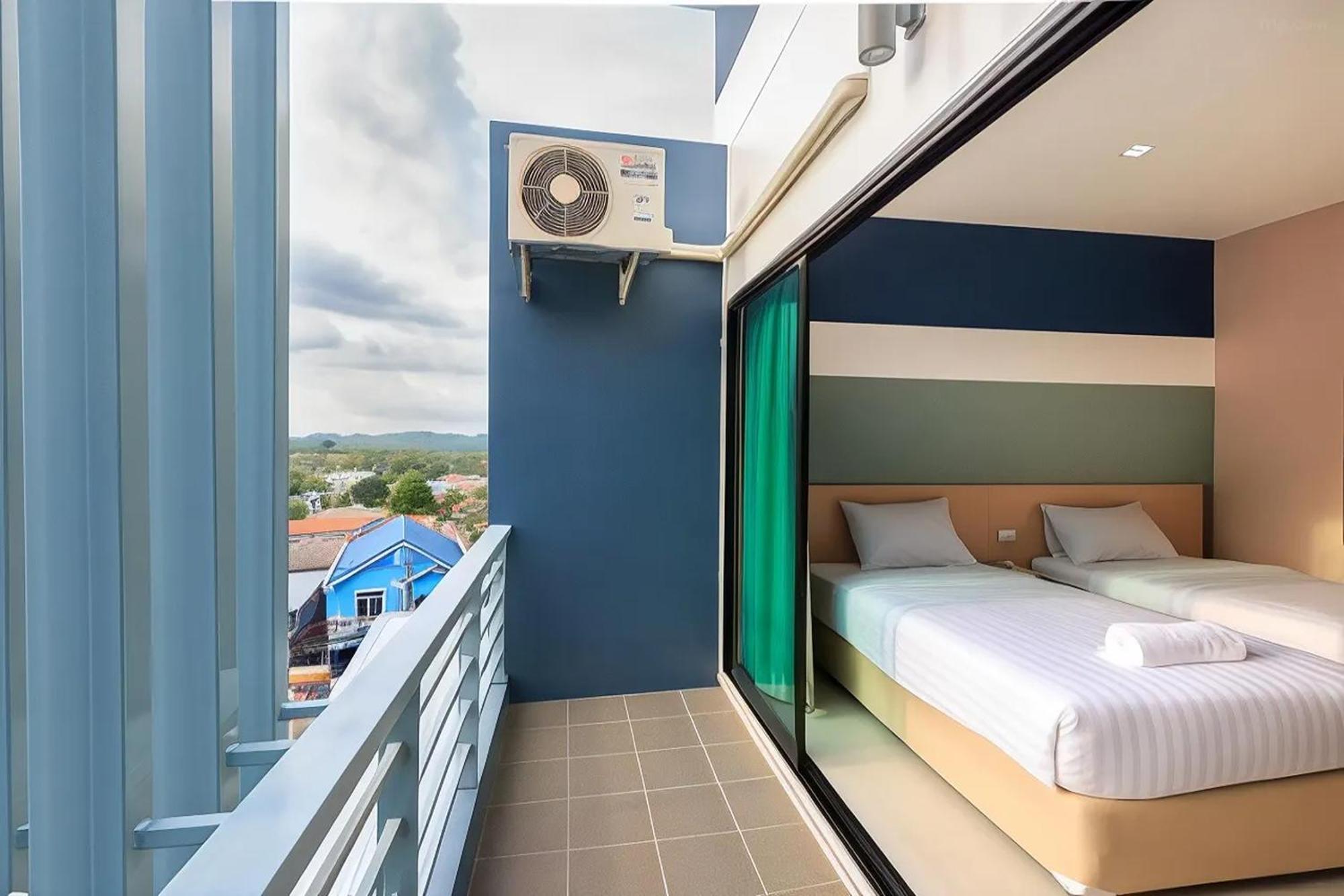 Jj Residence Phuket Town Екстер'єр фото